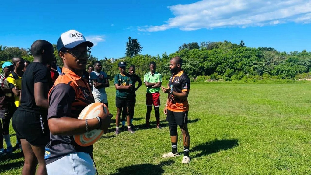 Coaching clinic by Cheetahs Rugby star Ali Mgijima